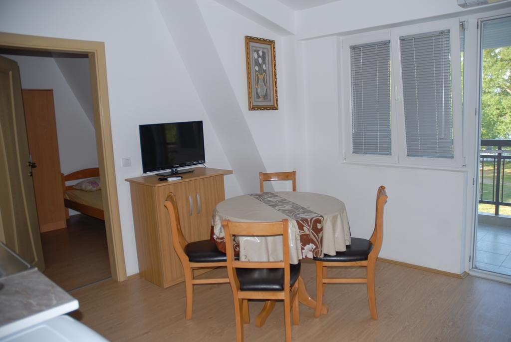סטאר דויירן Apartments Villa Zora חדר תמונה